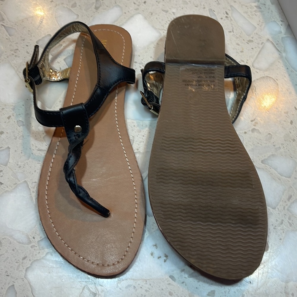 Shoe - Picture 4 of 6